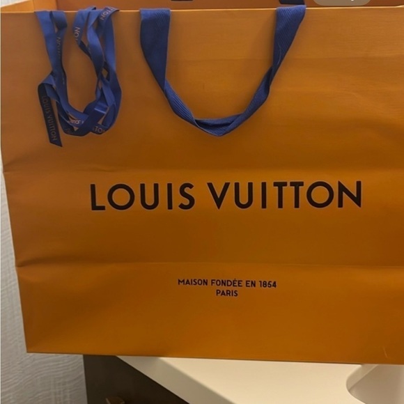 Louis Vuitton Handbags - Louis Vuitton shopping bags